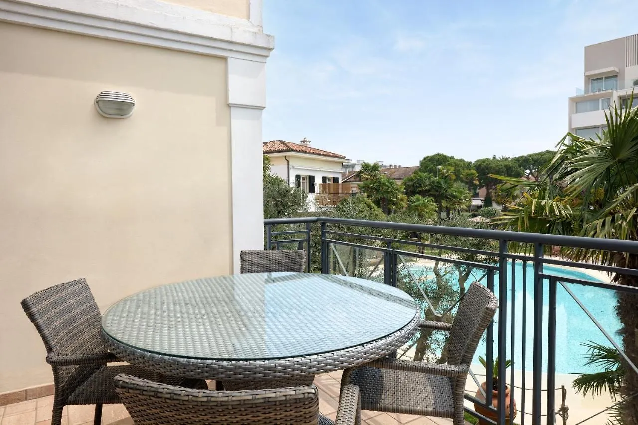 Villa Carlotta Jesolo Lido Hotel apartamentowy