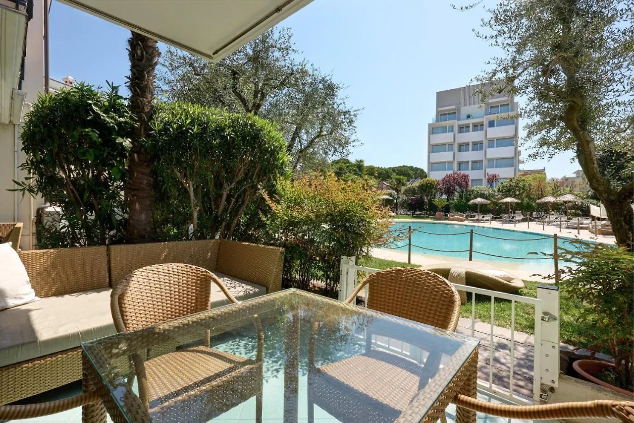 Hotel apartamentowy Villa Carlotta Jesolo Lido